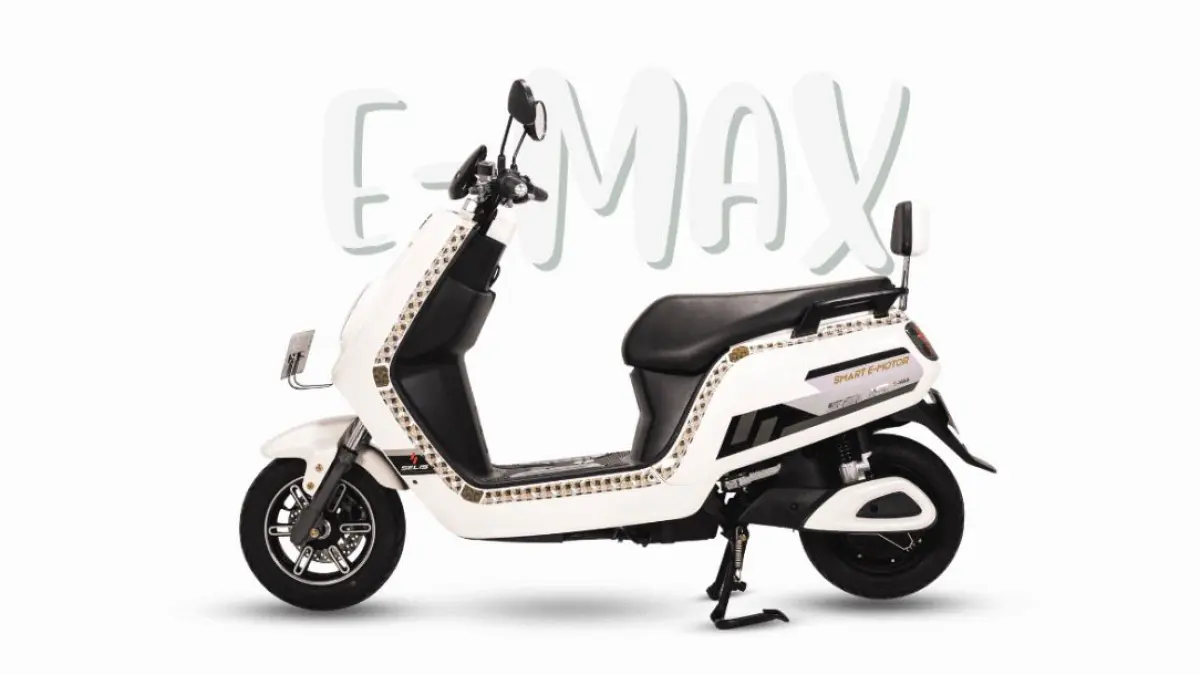 Motor listrik Selis MX kini cuma Rp9,9 juta setelah subsidi Rp7 juta, punya jarak tempuh hingga 120 km dan TKDN 53 persen.