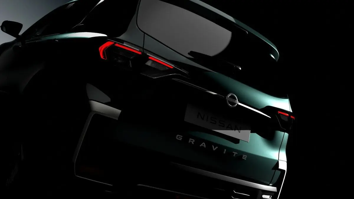 Nissan Gravite 2026 resmi meluncur dengan harga Rp105 jutaan, siap tantang Calya dan Sigra di segmen MPV murah.