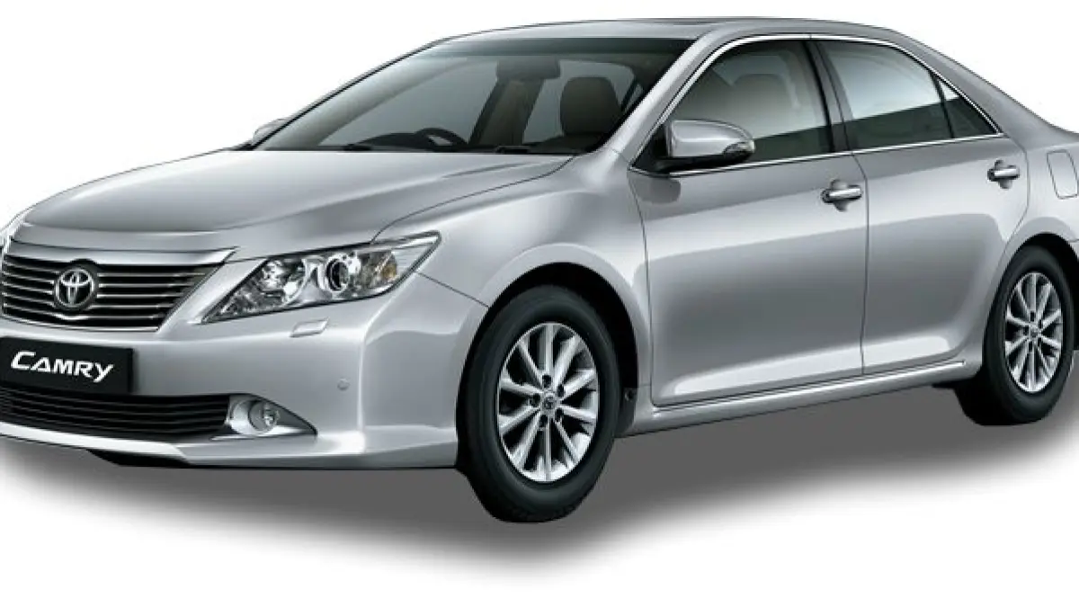 Toyota Camry XV40 bekas masih diburu di 2026. Simak review sedan premium Rp80 jutaan yang nyaman dan timeless ini (Pinterest).
