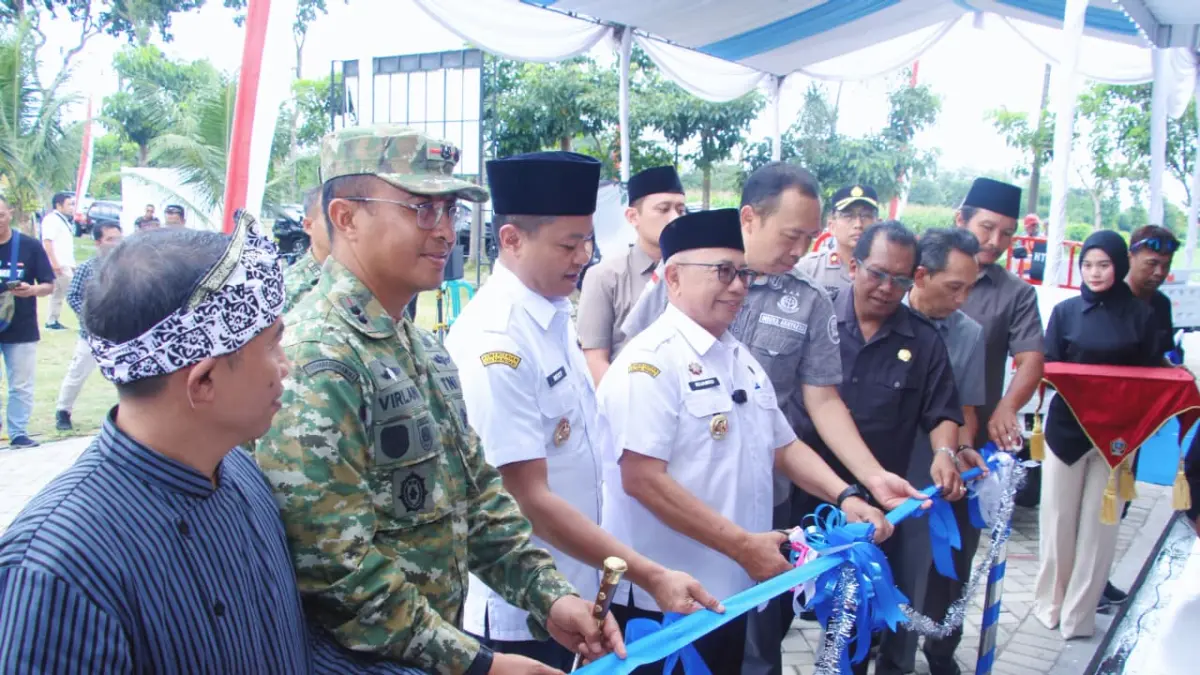 Dandim 0808/Blitar, Bupati Blitar serta jajaran Forkopimda meresmikan KDMP Tingal, Kecamatan Garum, Sabtu (16/5/2026).