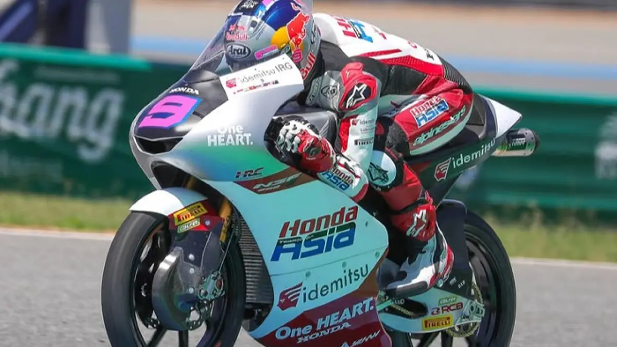 Feda Ega Pratama bikin geger debut Moto3 2026 usai start posisi 6 di Thailand dan tantang dominasi Eropa. (Pinterest) 