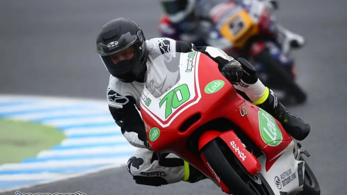 Feda Ega Pratama siap hadapi rookie brutal Moto3 2026 dan jadi ancaman serius bagi rival-rival dunia. (Pinterest) 