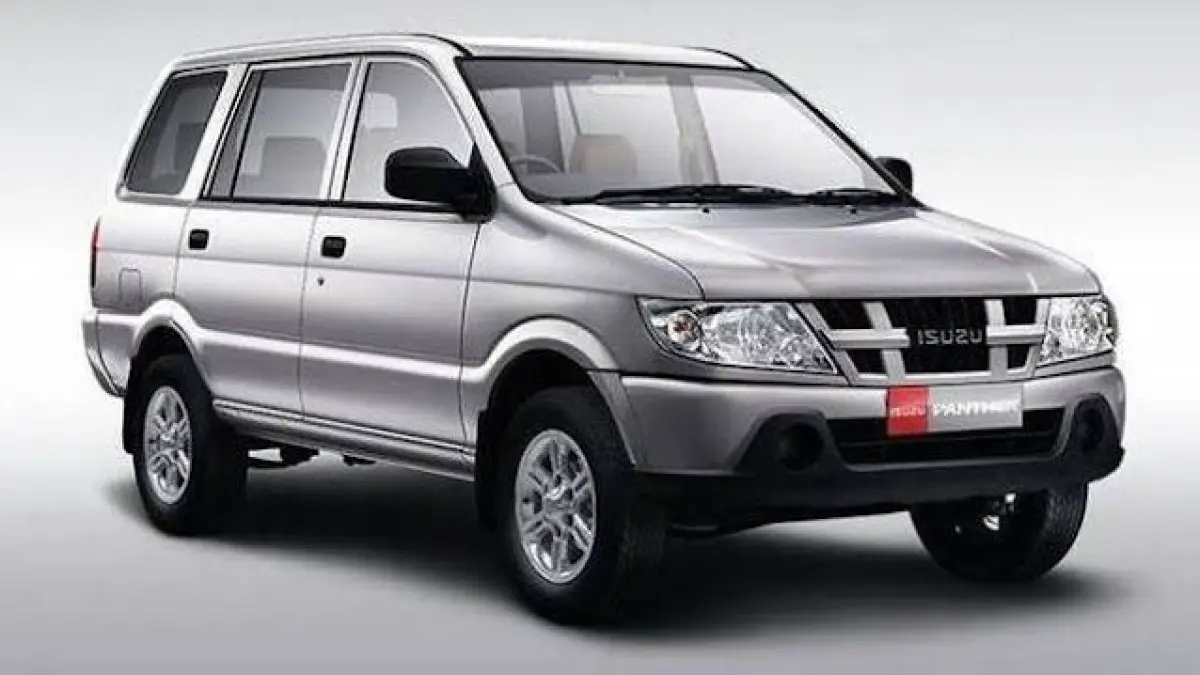Isuzu Panther tua makin diburu kolektor. Simak kelebihan, kekurangan, hingga alasan harga Panther lawas terus naik.