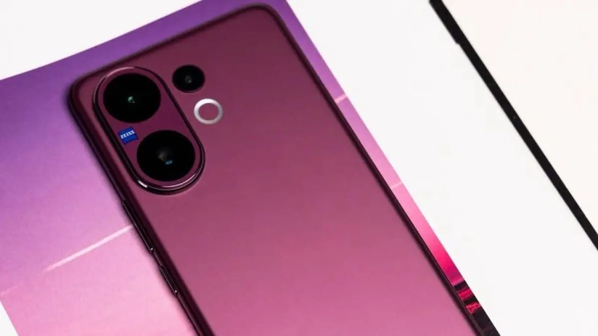 Kelebihan dan Kekurangan Vivo V60: Bawa Sensor Kamera Periskop ZEISS Premium dan Layar Sinematik 5000 Nits, Masihkah Ada Celah Kekurangan?(Screenshot Instagram)