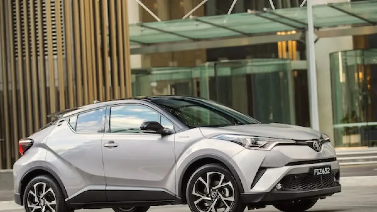 Mobil bekas murah viral di Kacong Motor, Toyota C-HR hingga Honda Jazz dijual mulai Rp50 jutaan. Cek daftar lengkapnya di sini.