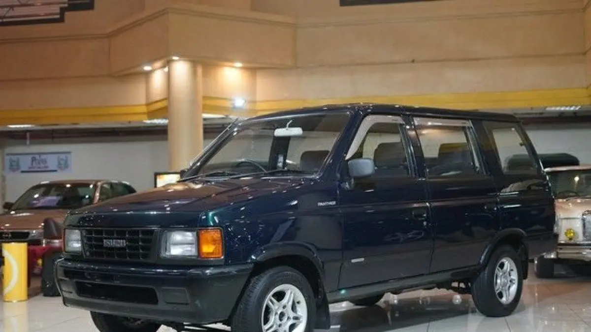 Perbandingan Isuzu Panther 1.3 vs 1.5, mana yang lebih irit, bandel, dan cocok dipakai harian