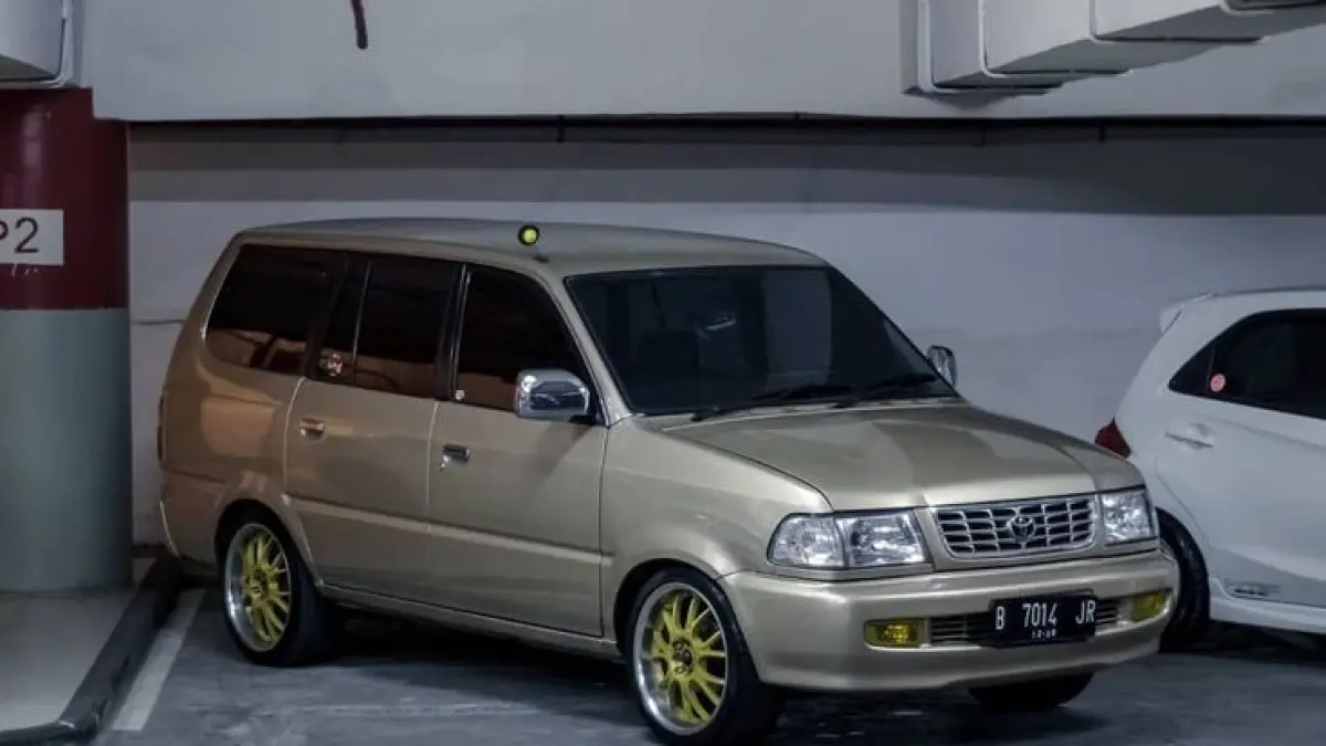 Toyota Kijang bekas murah di Marno Jaya Motor dijual mulai Rp21 jutaan. Ada LGX, Krista hingga Innova siap mudik.