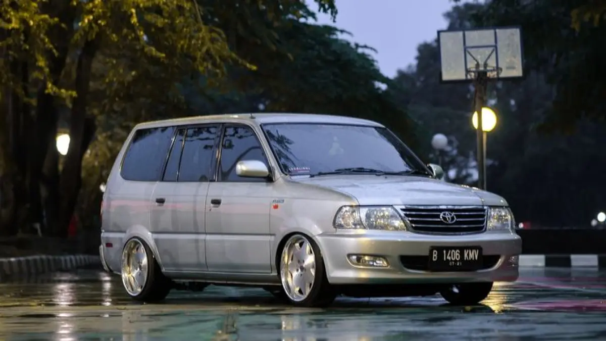 Toyota Kijang bekas murah di Yakub Motor dijual mulai Rp29 jutaan. Ada LGX, Krista hingga Grand Extra siap mudik.