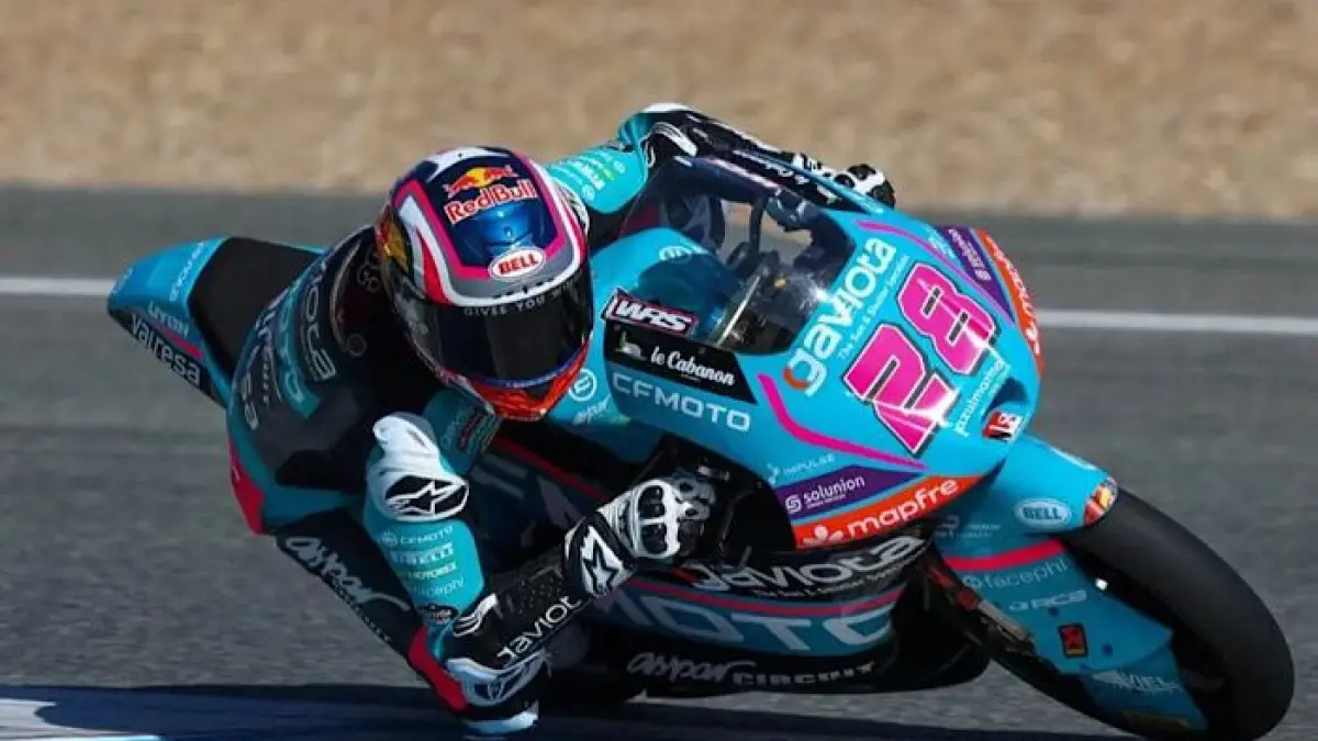 Veda Ega Pratama tampil luar biasa di Moto3 Jerez 2026 dan sukses membungkam kritik lewat comeback sensasional.(pinterest)