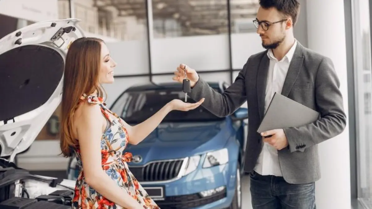 Mobil bekas murah di AS Garage Mobil Indo bikin heboh, Honda Freed PSD 2013 dijual Rp134 juta plus garansi setahun.(freepik.com)