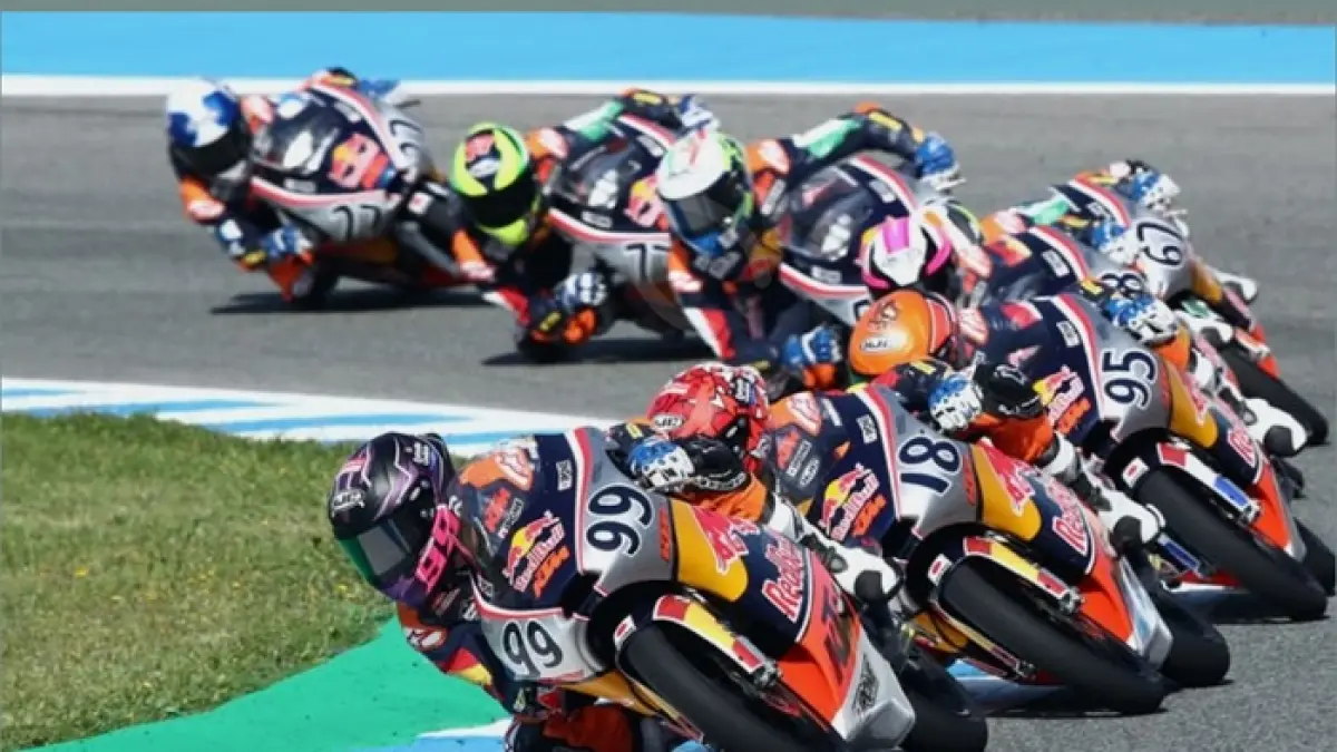 Red Bull Rookies Cup 2026 makin panas, Kiandra Ramadhipa tampil impresif dan curi perhatian dunia. (PINTEREST)