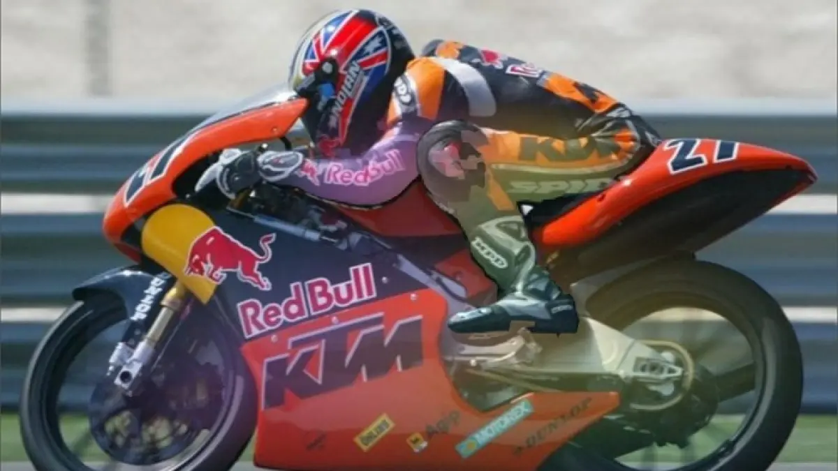 Top speed Moto3 ternyata bisa tembus lebih dari 240 km/jam, bikin penggemar MotoGP terkejut. (PINTEREST)