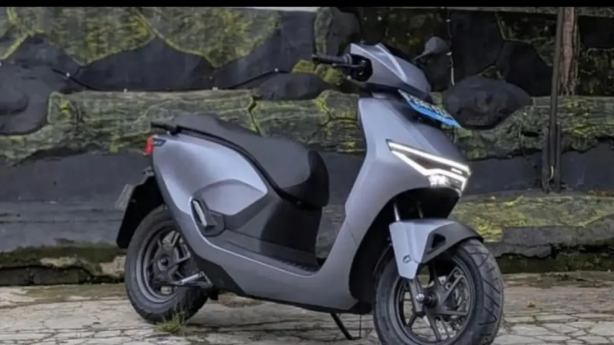 Honda EM1 motor listrik hadir dengan desain futuristik, teknologi praktis, dan biaya operasional hemat untuk mobilitas harian.