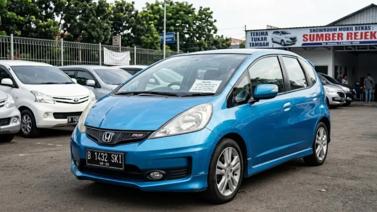 Honda Jazz bekas harga Rp67 juta hingga Rp214 juta jadi buruan. Banyak pilihan GD3, GE8, sampai GK5 siap pakai. (GEMINI AI)
