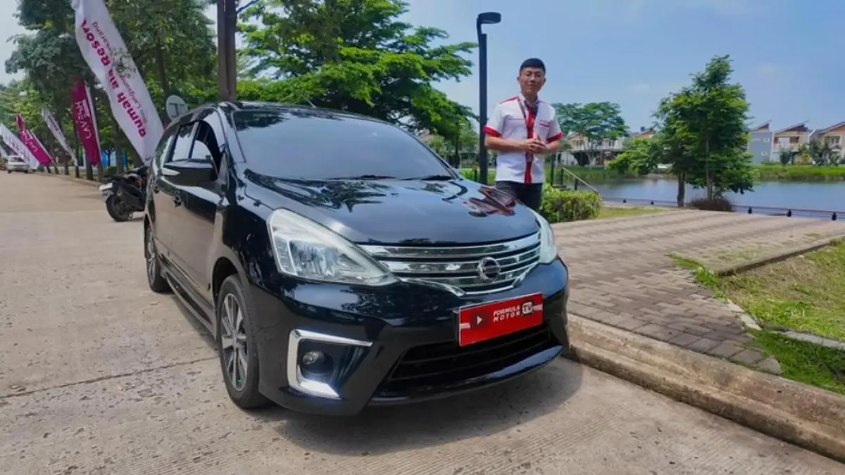 Nissan Grand Livina Highway Star bekas masih nyaman dan elegan. Simak kelebihan, konsumsi BBM, dan rasa berkendaranya.(screenshot youtube)