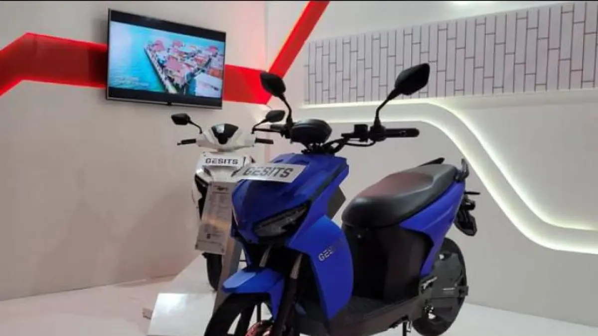 Gesits Raya motor listrik hadir dengan desain elegan, fitur digital modern, dan biaya operasional hemat untuk harian.