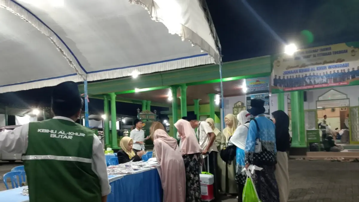 Ratusan Jemaah Bertolak ke Sukolilo