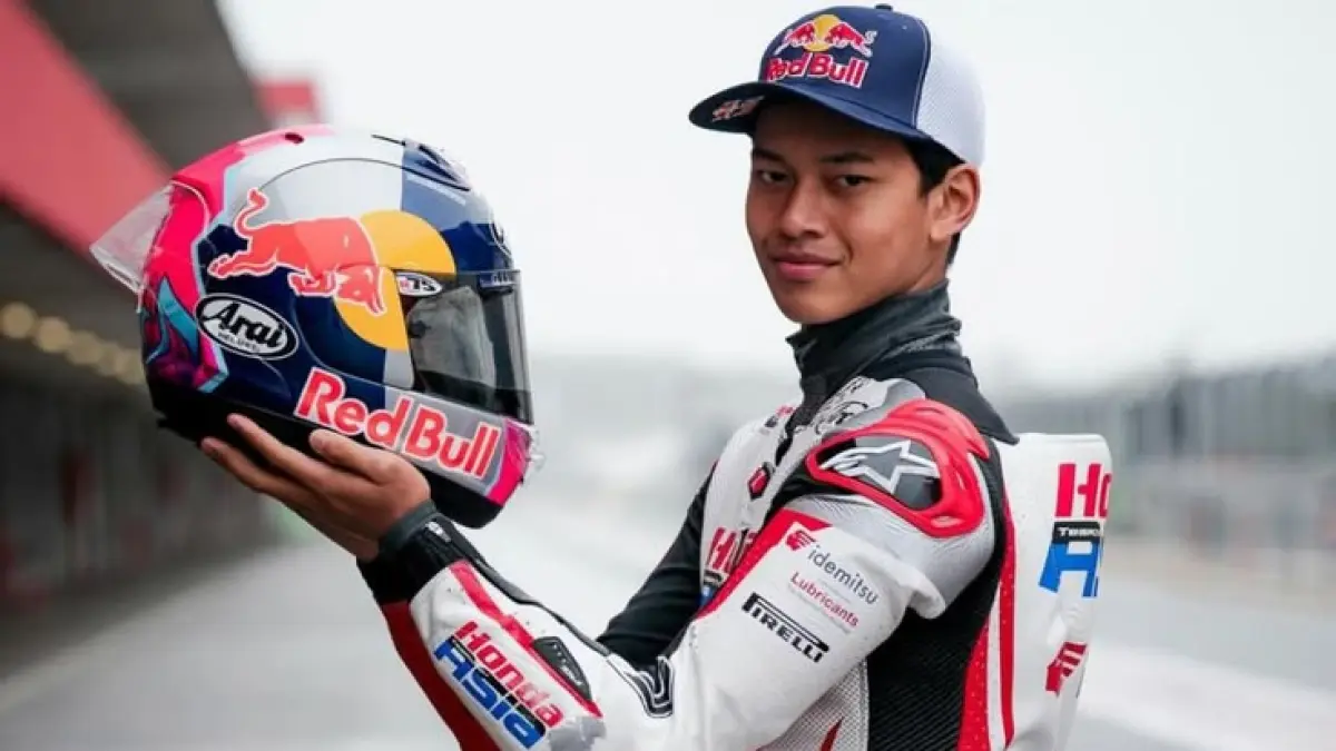  Veda Ega Pratama jadi sorotan di Moto3 Catalunya 2026 usai dikaitkan dengan pujian Marc Marquez dan drama rival Malaysia. (Pinterest. com)