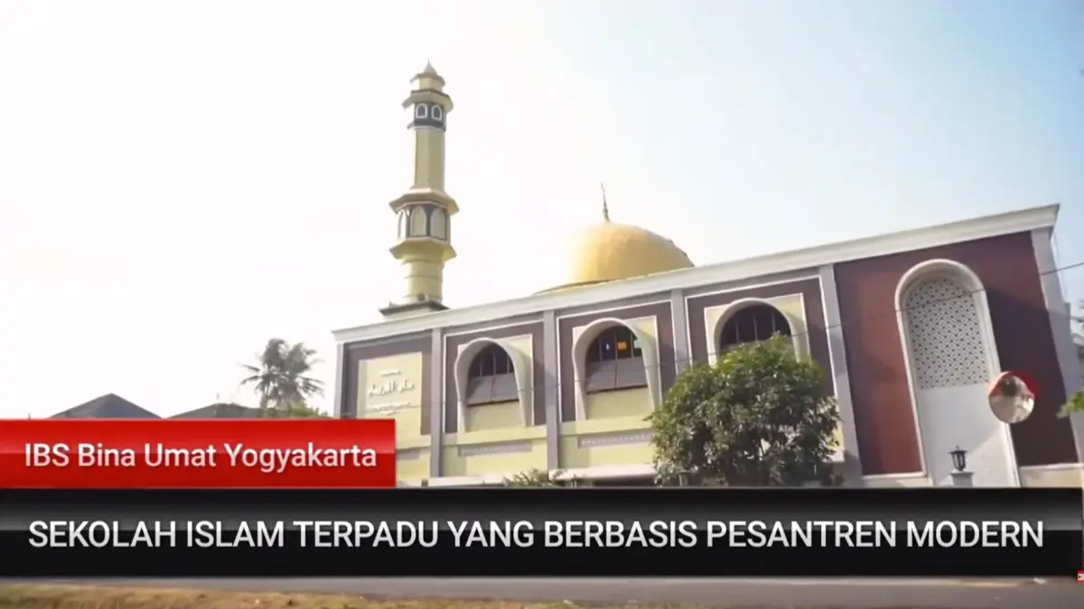 20 Islamic Boarding School terbaik di Indonesia hadir dengan kurikulum internasional, program tahfidz, dan fasilitas modern.
(screenshot youtube)