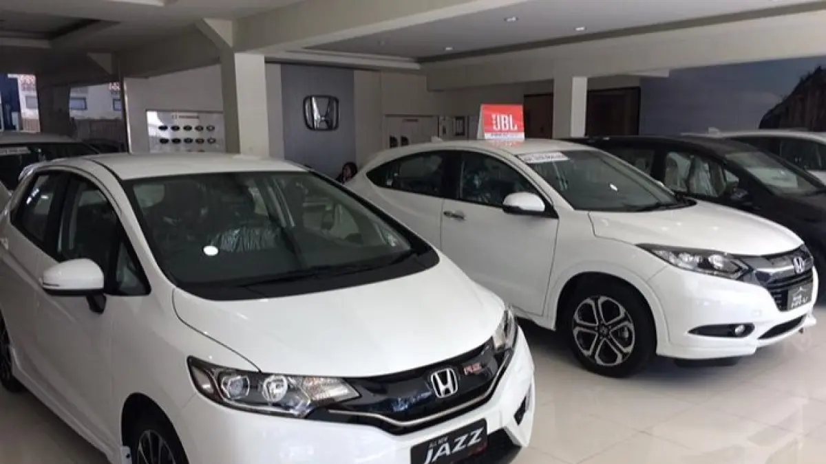 5 mobil murah irit Rp80 jutaan di bawah 5 tahun seperti Sigra, Ayla, Datsun Go hingga Confero layak dibeli tahun 2026. (Pinterest) 