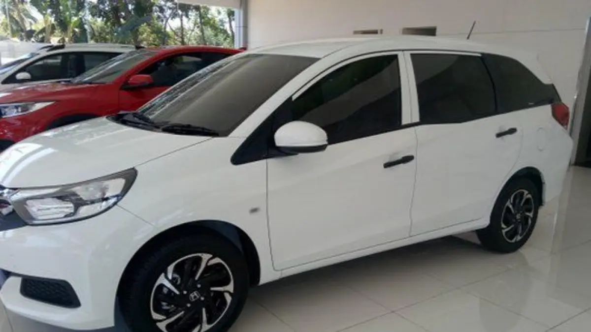 7 mobil bekas paling layak dibeli 2026 seperti Honda Brio, Innova Reborn, Avanza hingga HR-V terkenal awet dan minim penyakit.(Pinterest) 