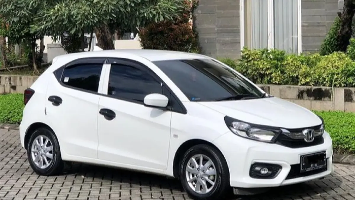Daihatsu Sirion 2019 bekas punya fitur lengkap dan BBM irit. Simak kelebihan serta kekurangannya sebelum membeli. (Pinterest)