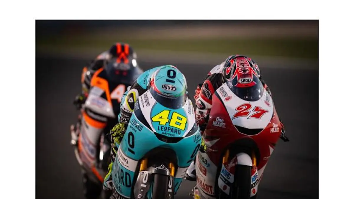 Mitani kesulitan di debut Moto3 2026 GP Thailand usai start paling belakang dan finis posisi 22, berbeda dengan Veda Ega Pratama.(pinterest)