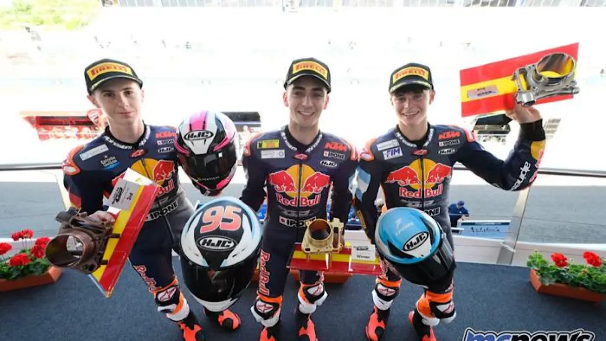 Veda Ega Pratama jadi kandidat Rookie of The Year Moto3 2026 usai tampil konsisten bersama Honda Team Asia.(pinterest)