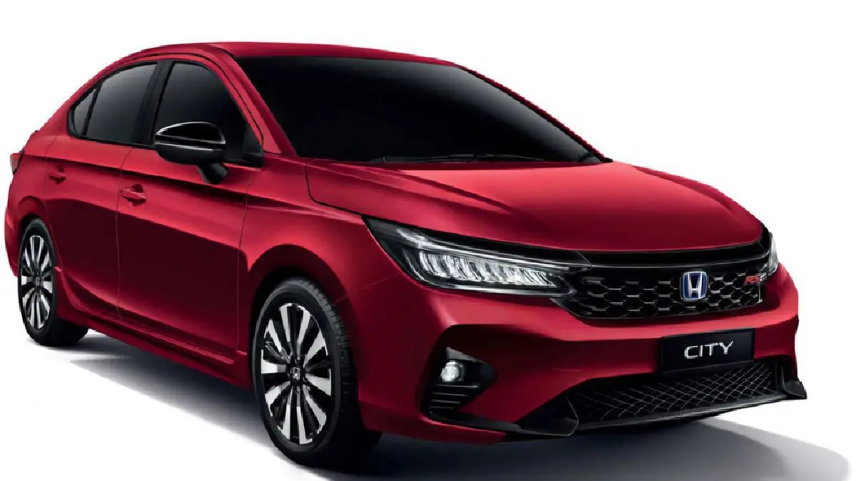 Perbandingan sedan bekas mewah Mercedes-Benz E200 2016 vs Honda Accord 2011, DP mulai Rp39 juta dengan fitur premium dan kilometer rendah.
