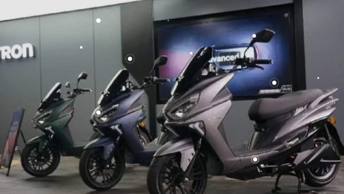 Touring motor listrik Jakarta Bali pakai Polytron Fox Air viral usai rider nyaris kehabisan baterai di jalur Pantura.