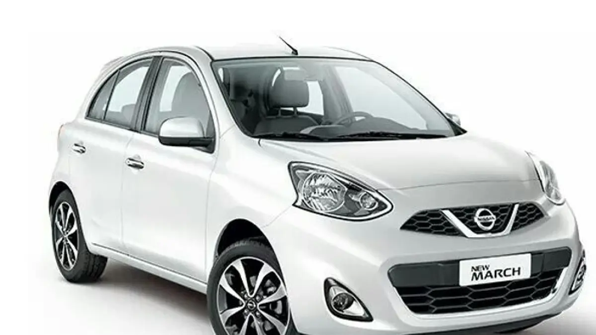 Harga Nissan March bekas 2011 kini cuma Rp79 juta. City car matic irit dengan kilometer rendah dan pajak panjang jadi incaran.(Gemini AI)