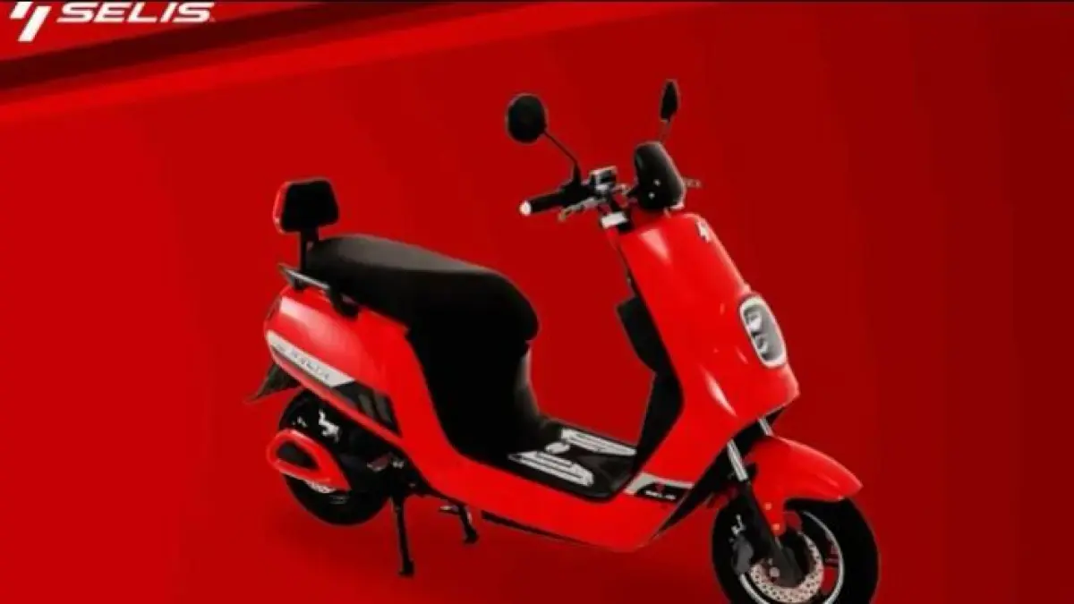 Selis Emax terbaru hadir dengan spesifikasi lengkap, kenyamanan lebih baik, dan efisiensi tinggi yang siap bersaing di pasar motor listrik Indonesia.