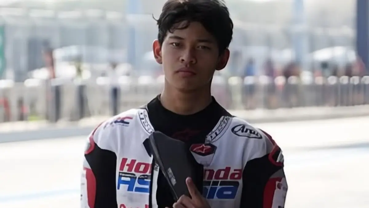 Veda Ega Pratama jadi pembalap Indonesia pertama yang naik podium Moto3 Brasil 2026 dan viral lewat julukan Ovedinha. (Pinterest)
