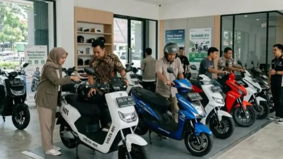 Volta 401 jadi motor listrik favorit karena desain futuristis, hemat biaya harian, dan praktis untuk mobilitas kota.