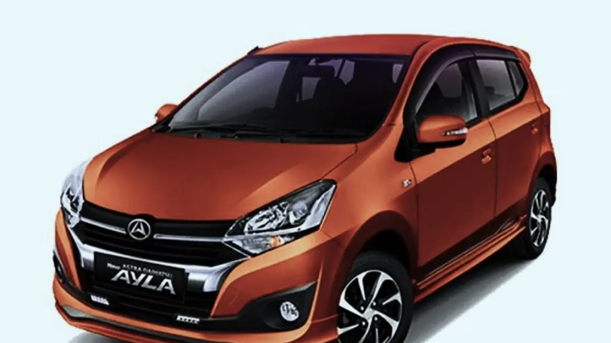Daihatsu Ayla city car menawarkan BBM irit, perawatan murah, dan kabin fungsional. Cocok untuk mobil pertama. (PINTEREST)