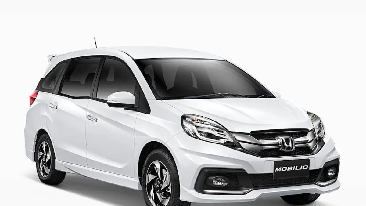 Harga mobil bekas di Mobix Bintaro mulai Rp90 jutaan hingga Rp400 jutaan, termasuk Destinator 2025, Pajero Dakar, dan Mobilio.
