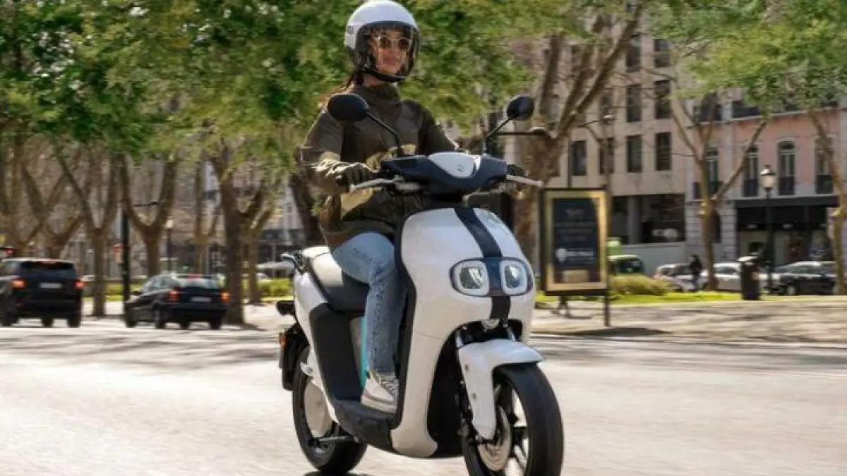Yamaha Neo Electric hadir dengan kemudahan penggunaan, efisiensi baterai, dan kenyamanan untuk skuter listrik harian di Indonesia.