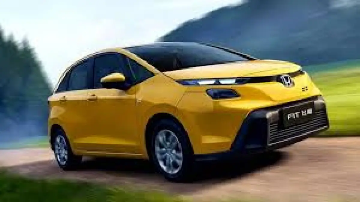 Honda Jazz 2026 kembali hadir dengan desain sporty, mesin hybrid irit 25 km/l, dan fitur Honda Sensing. Simak estimasi harga dan spesifikasi lengkapnya di sini!(Pinterest)