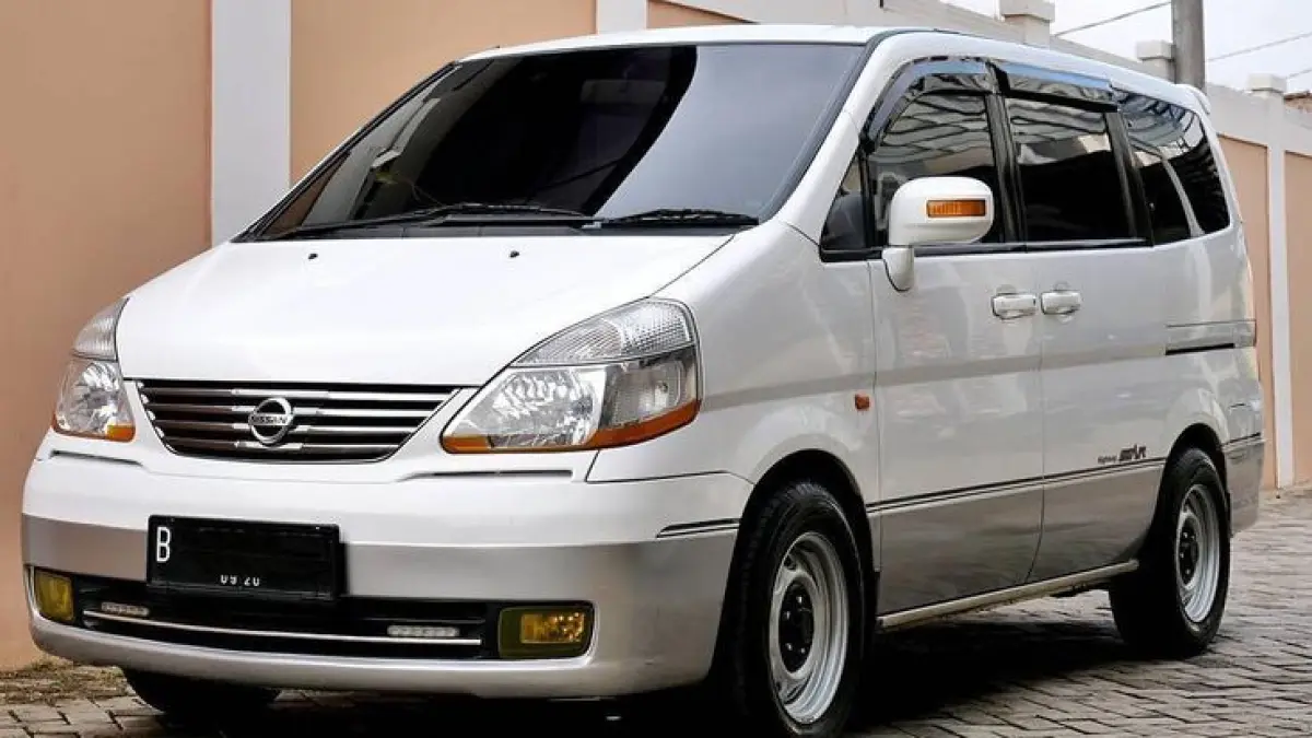 Mobil bekas Rp100 jutaan makin diminati, mulai Nissan Serena, Alphard, Elgrand hingga Odyssey dijual jauh di bawah pasaran. (Pinterest. com)