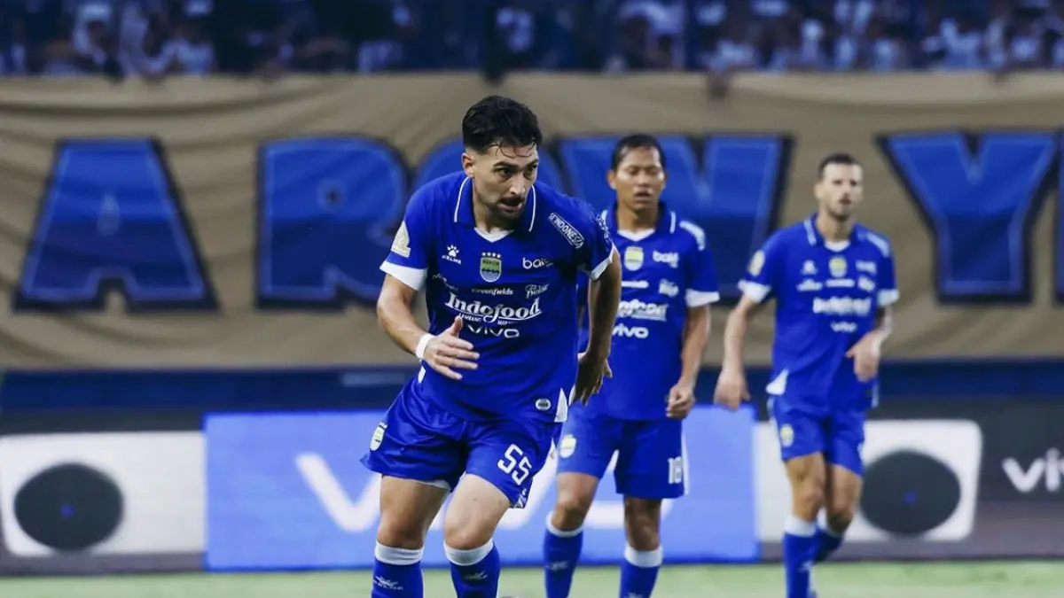Bursa transfer Persib Bandung 2026-2027 memanas, Roberto Firmino hingga Jesse Lingard dirumorkan gabung.