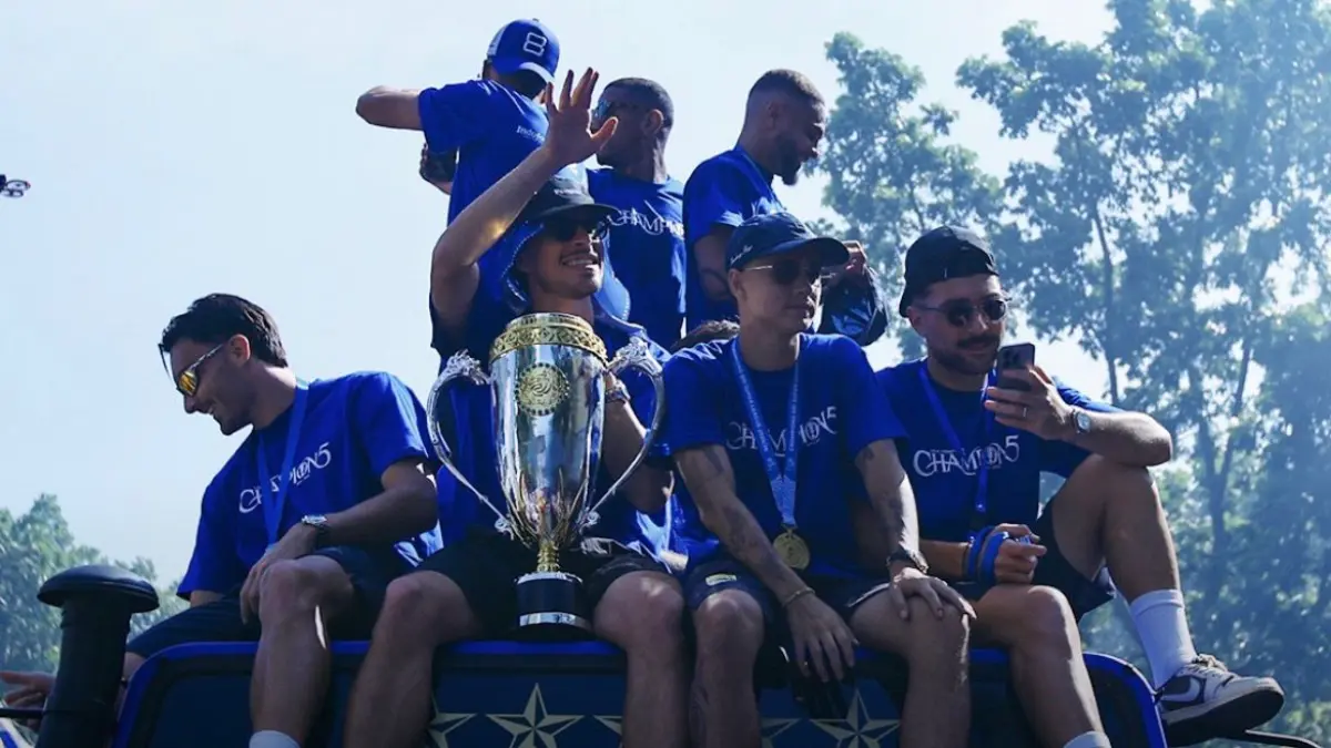 Bursa transfer Persib Bandung 2026-2027 memanas, Yuran Fernandez hingga Krigor Moraes dikabarkan segera merapat.