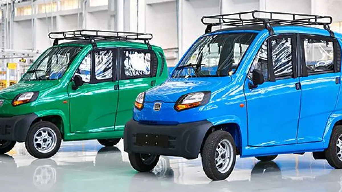 Penasaran dengan harga Bajaj Qute? Simak ulasan lengkap keunggulan, iritnya konsumsi BBM, biaya pajak, dan spesifikasi mobil mungil ini di sini.(Pinterest)