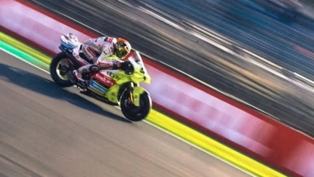 Adrian Fernandez jadi tercepat FP1 Moto3 Italia 2026, sementara Veda Ega Pratama masih menyimpan peluang bangkit di Mugello. (Pinterest)