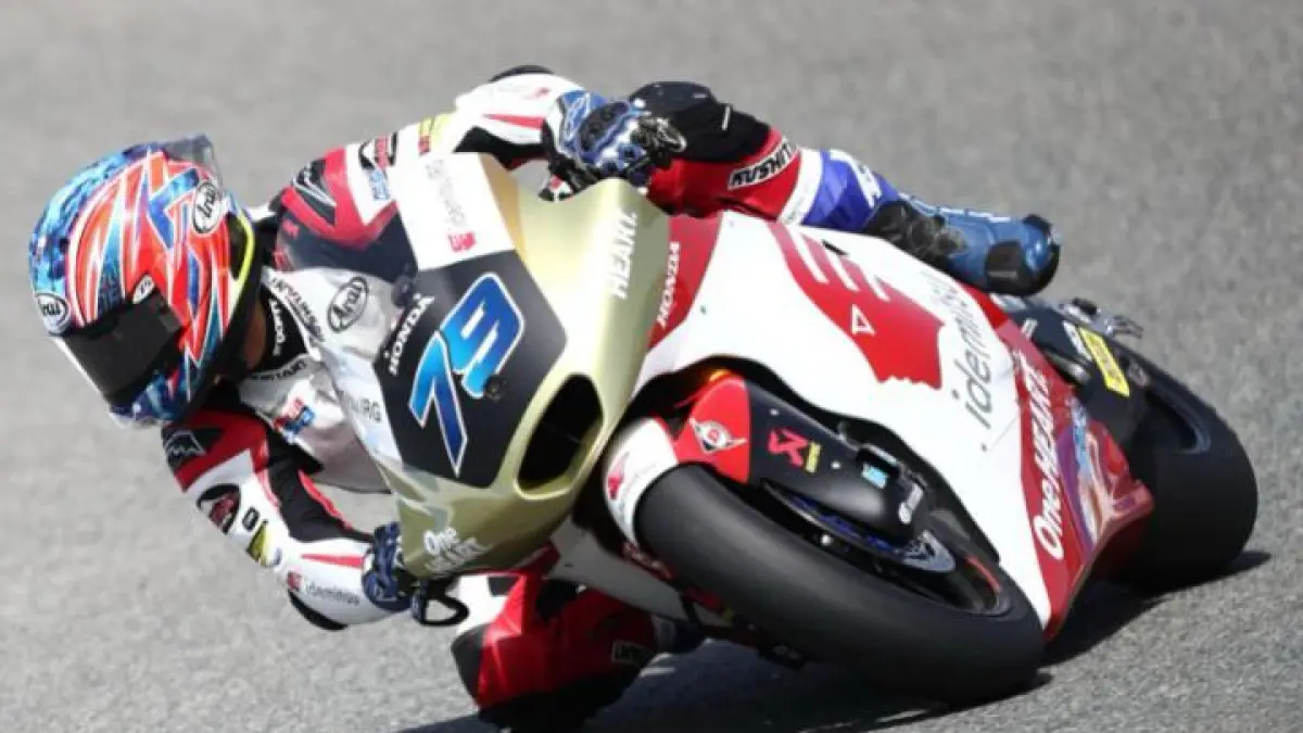 Ai Ogura Moto2 masih menjadi sorotan usai meraih gelar juara dunia. Simak perjalanan dan peluangnya bersinar di MotoGP.