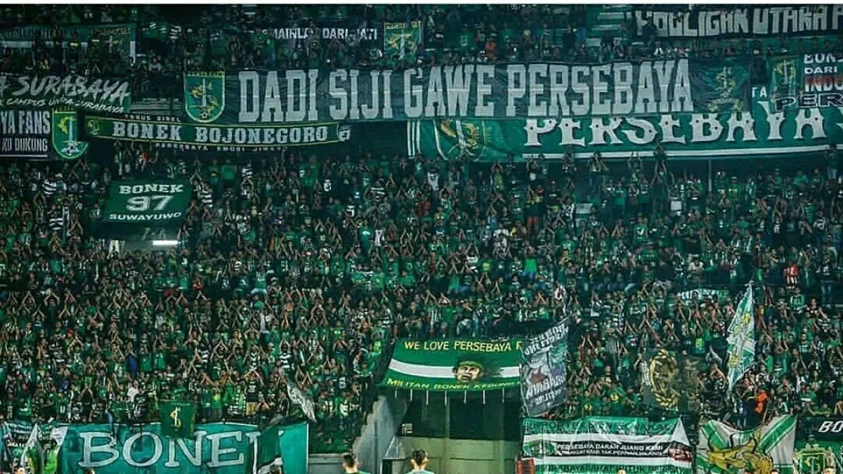 Bursa transfer Persebaya semakin panas. Bajul Ijo dikabarkan segera datangkan bek asal Brasil, Walbermota, untuk perkuat pertahanan musim depan.(Pinterest)