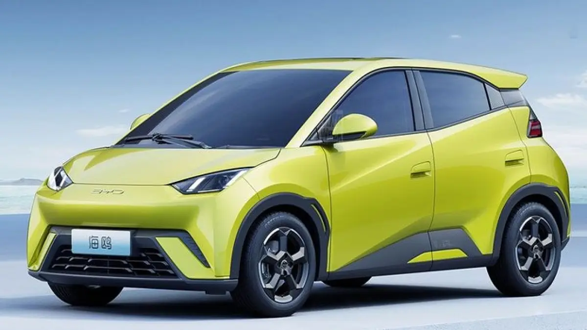 BYD Atto 1 Rp195 juta ternyata punya sejumlah kekurangan. Ini 7 keluhan pemilik setelah menempuh hampir 9.000 km.(Gemini AI)