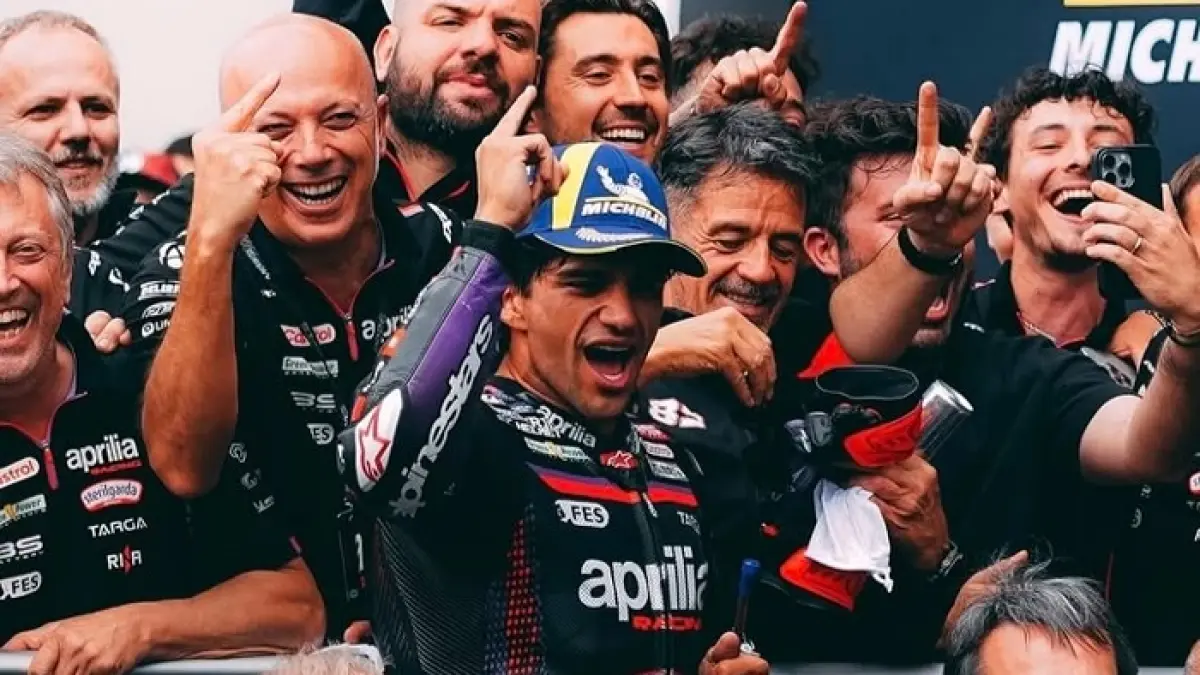 Starting Grid MotoGP Italia 2026 menempatkan Marco Bezzecchi di pole position. Simak peluang para rival di Mugello. (Pinterest)