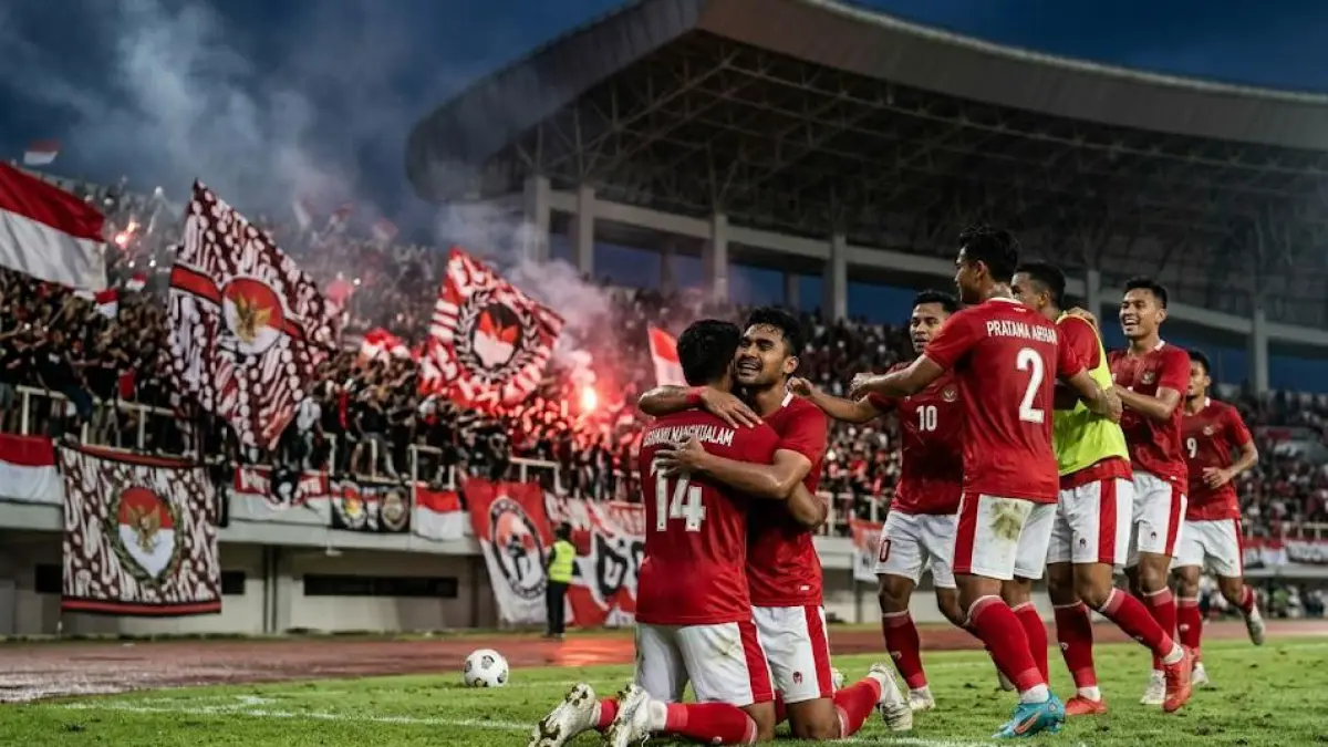Timnas Indonesia vs Oman Makin Dekat, John Herdman Soroti Matthew Baker di Internal Game, Pemain 17 Tahun Ini Disiapkan Jadi Aset Masa Depan Garuda (Gemini AI)