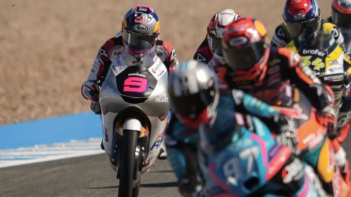 Veda Ega Pratama lolos langsung ke Q2 Moto3 Italia 2026 usai finis 9 besar di Mugello dan tetap pimpin klasemen rookie.