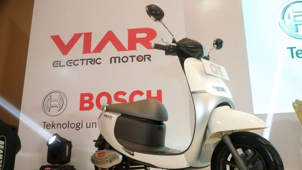 10 motor listrik terbaik di Indonesia 2026, mulai Yadea G6 hingga Rakata NX8 dengan fitur canggih dan harga kompetitif (Pinterest).